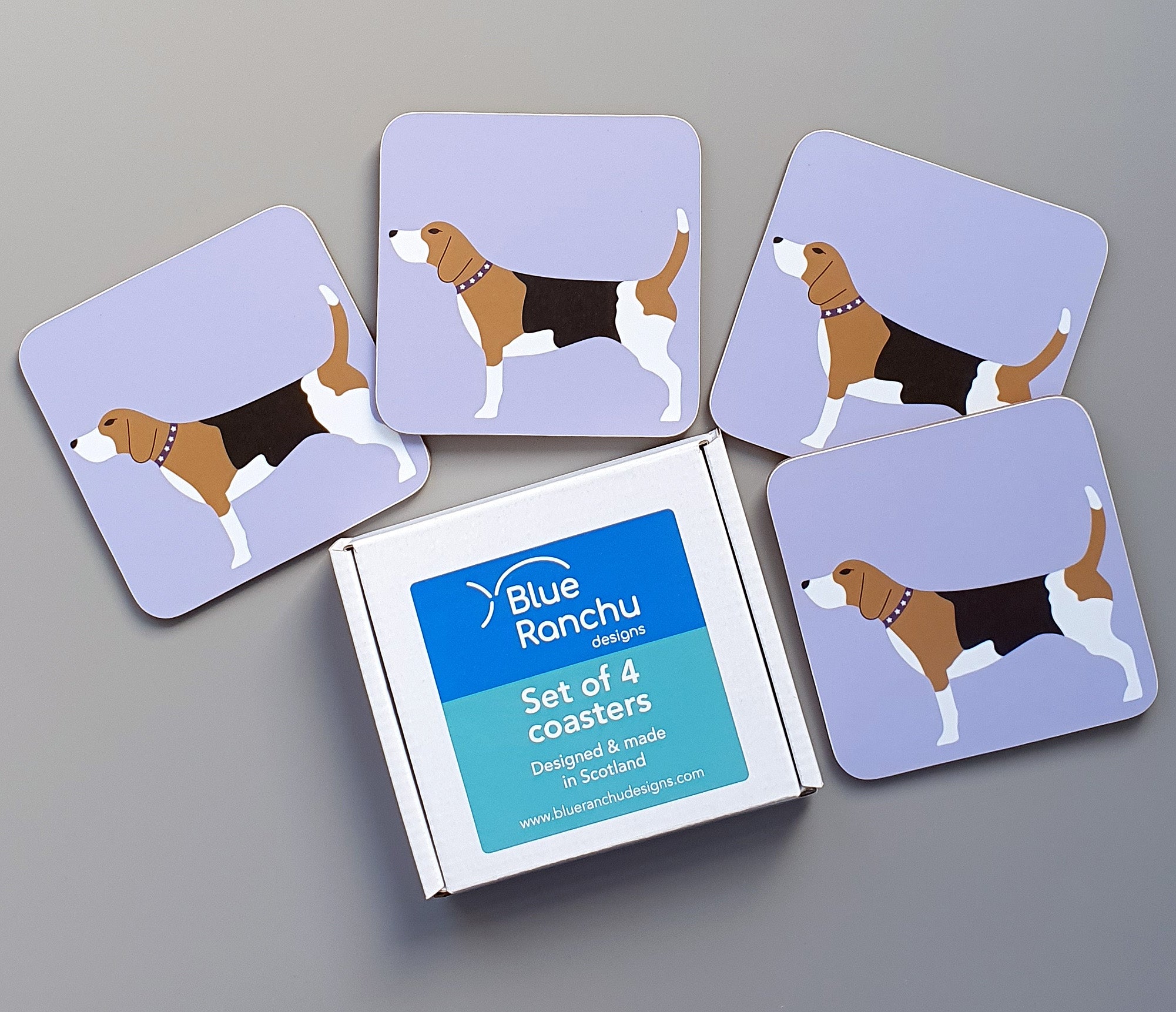 Beagle coaster set in cardboard gift box